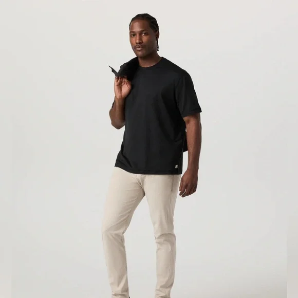 2ND RESTOCK Vuori Men’s “Ponto” Performance Tee (L) *RELAXED FIT* - Picture 3 of 9